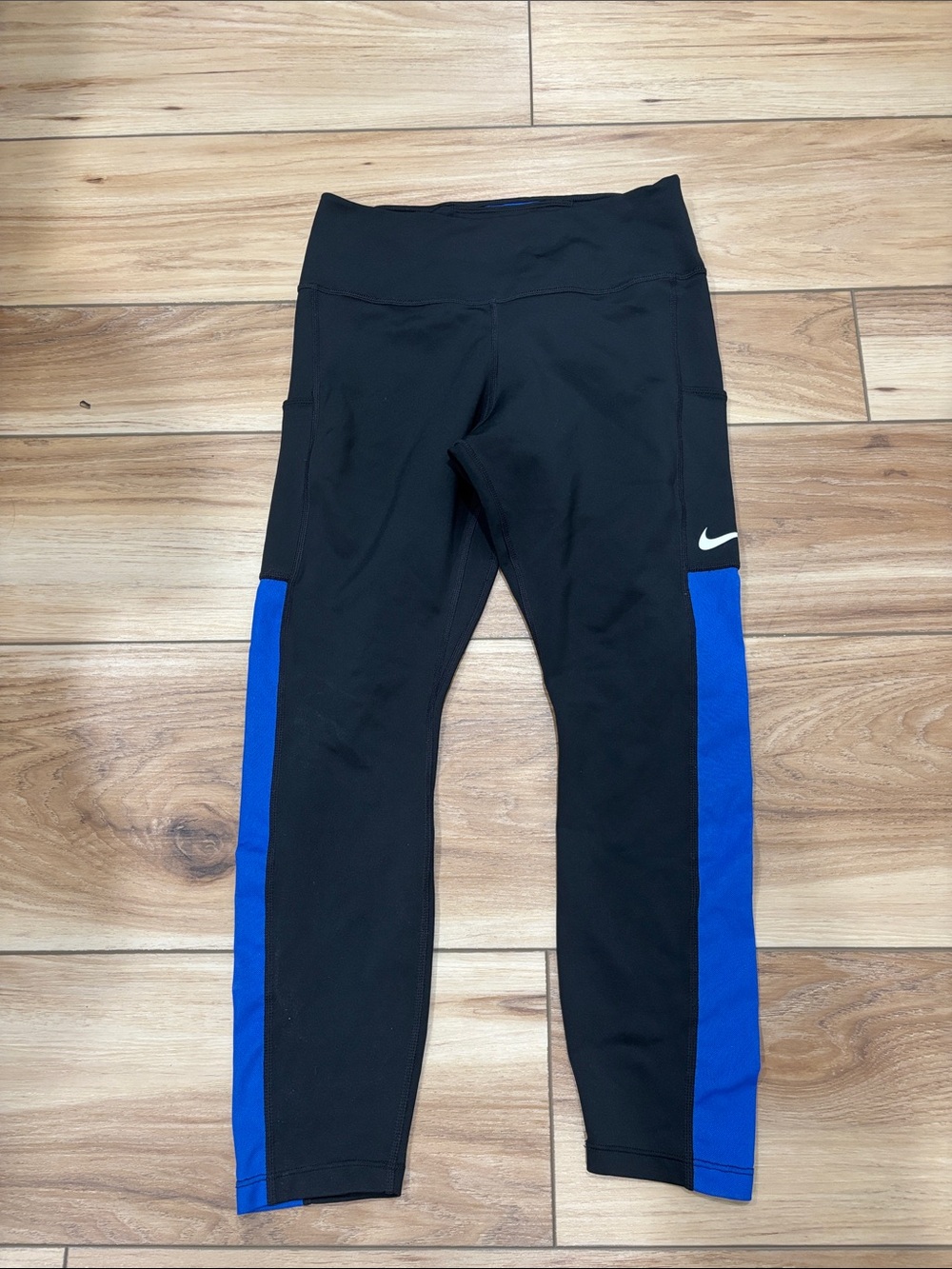 Nike Black and Royal Blue Athletic Leggings with Side Panels